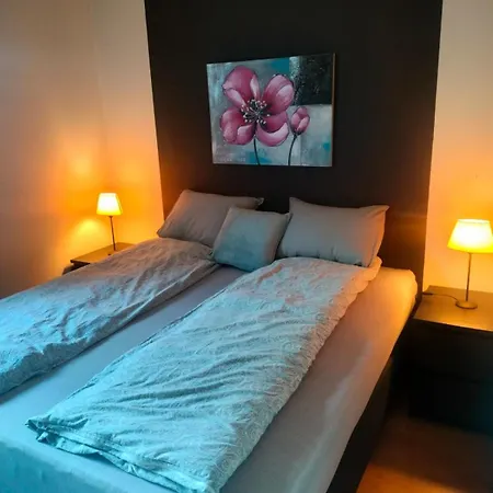 Romslig Pa Traeleborg I Tønsberg