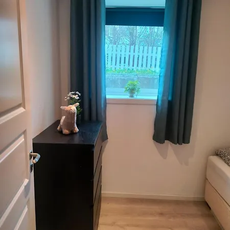 Romslig Pa Traeleborg I