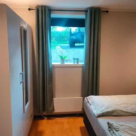Romslig Pa Traeleborg I Appartement Tønsberg