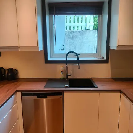 Appartement Romslig Pa Traeleborg I