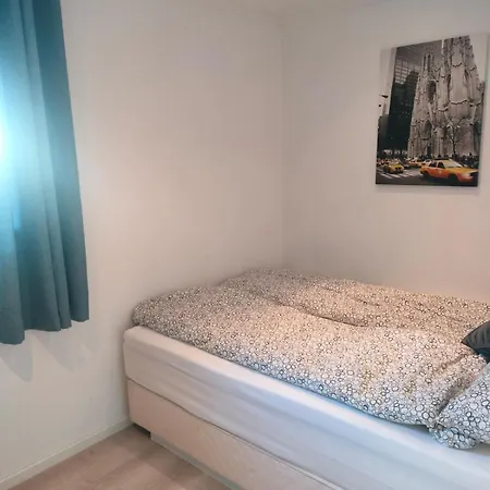 Appartement Romslig Pa Traeleborg I *