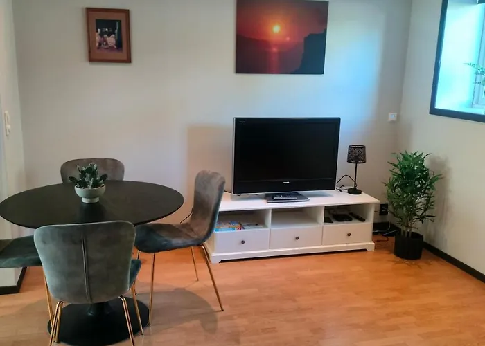 Romslig Pa Traeleborg I Lägenhet