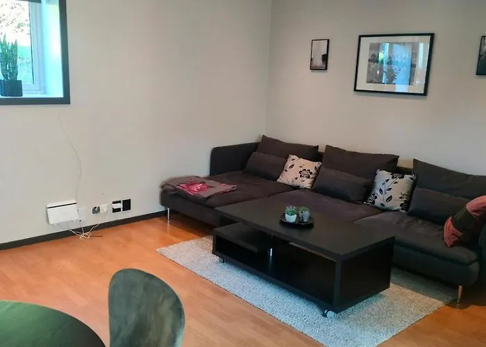 Romslig Pa Traeleborg I Lägenhet